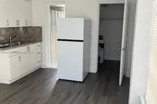 1262 SW 4th St, Miami, FL 33135 - Photo 5