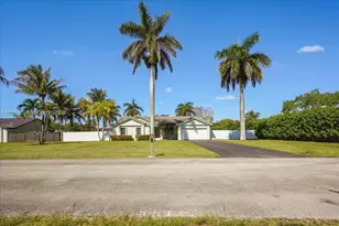 1650 NW 14th Terrace, Homestead, FL 33030 - Photo 1