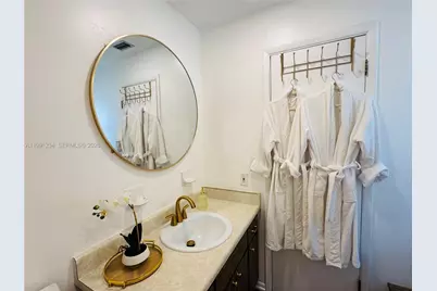 5100 Rilma Ave #0, Sarasota, FL 34234 - Photo 5