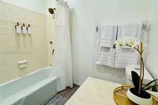 5100 Rilma Ave, Sarasota, FL 34234 - Photo 17