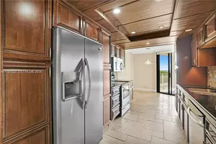 1000 Quayside Terrace, Miami, FL 33138 - Photo 11