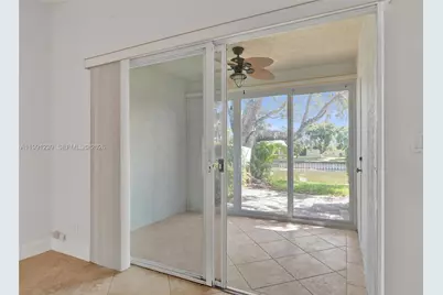 5388 Jubilee, Margate, FL 33063 - Photo 9