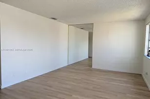 648 E 40th St, Hialeah, FL 33013 - Photo 9