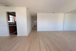 648 E 40th St, Hialeah, FL 33013 - Photo 11