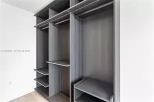 20 NE 11th St, Miami, FL 33132 - Photo 21
