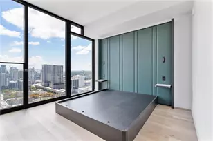 20 NE 11th St, Miami, FL 33132 - Photo 17