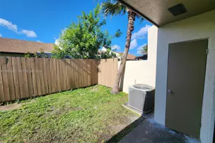 1459 Yellowthroat St, Homestead, FL 33035 - Photo 15