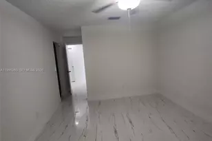 1459 Yellowthroat St, Homestead, FL 33035 - Photo 7