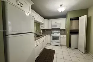 1800 W 54th St, Hialeah, FL 33012 - Photo 7