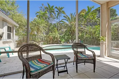 1080 Briar Ridge Rd, Weston, FL 33327 - Photo 27