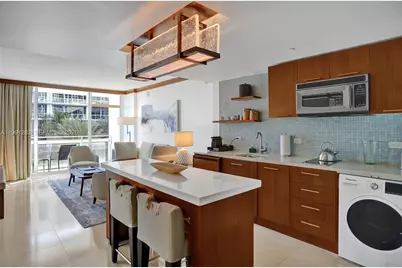 6801 Collins Ave 309 Door  #314, Miami Beach, FL 33141 - Photo 1