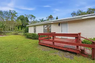868 Avalon Ave, Labelle, FL 33935 - Photo 3