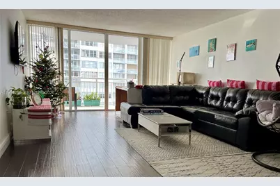 18051 Biscayne Blvd #903, Aventura, FL 33160 - Photo 5