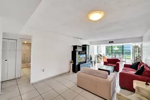 1502 Whitehall Dr, Davie, FL 33324 - Photo 13