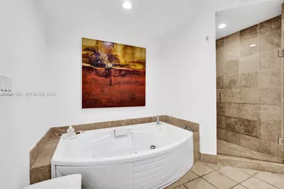 18201 Collins Ave #2007, Sunny Isles Beach, FL 33160 - Photo 23