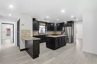 210 E Sugarland Cir, Clewiston, FL 33440 - Photo 19