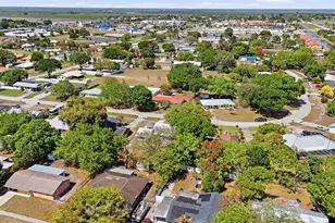 210 E Sugarland Cir, Clewiston, FL 33440 - Photo 51