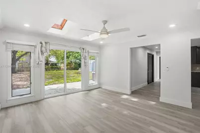 210 E Sugarland Cir, Clewiston, FL 33440 - Photo 17