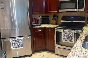 9715 Fontainebleau Blvd, Miami, FL 33172 - Photo 23