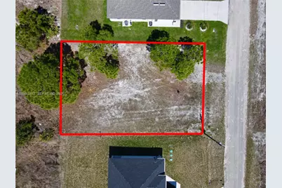 1044 Marshall Ave S, Lehigh Acres, FL 33974 - Photo 9