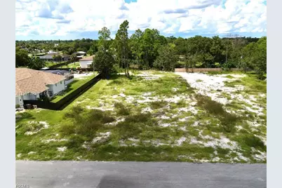 607 Columbus Ave, Lehigh Acres, FL 33972 - Photo 1