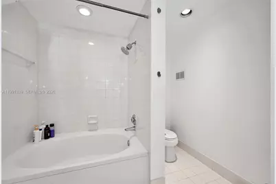 3165 NE 184th St #6204, Aventura, FL 33160 - Photo 27