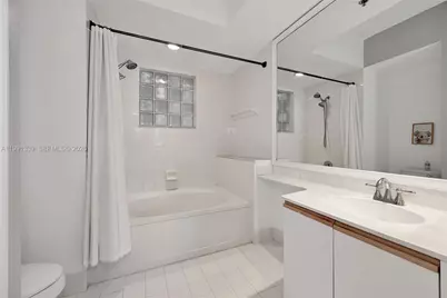 3165 NE 184th St #6204, Aventura, FL 33160 - Photo 21