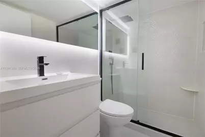 770 Claughton Island Dr #1610, Miami, FL 33131 - Photo 11