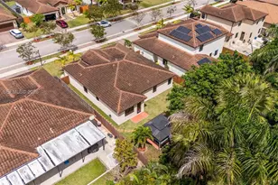 2642 SE 3rd St, Homestead, FL 33033 - Photo 3