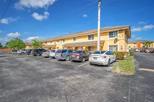 7439 W 22nd Ave, Hialeah, FL 33016 - Photo 17