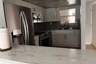 210 NW 87th Ave, Miami, FL 33172 - Photo 5