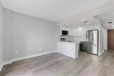 300 NW 42nd Ave #409, Miami, FL 33126 - Photo 5