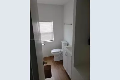 21730 NW 8th Ct, Pembroke Pines, FL 33029 - Photo 9