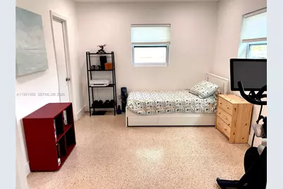 450 NE 155th Ter, Miami, FL 33162 - Photo 5