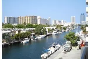 3703 NE 166th St, North Miami Beach, FL 33160 - Photo 15