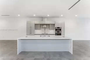 2840 SW 32nd Ct, Miami, FL 33133 - Photo 13