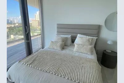 18975 Collins Ave #605, Sunny Isles Beach, FL 33160 - Photo 3