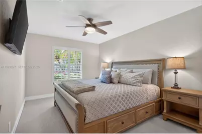 11735 Greenbrier Ln, Coral Springs, FL 33071 - Photo 13