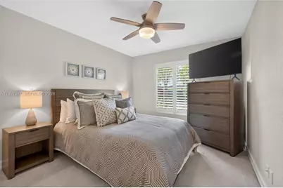 11735 Greenbrier Ln, Coral Springs, FL 33071 - Photo 11