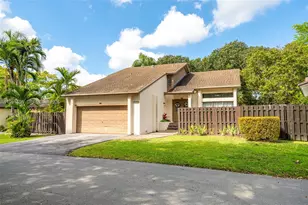 13560 SW 108th St Cir N, Miami, FL 33186 - Photo 1