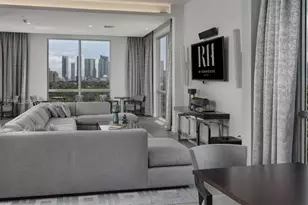 1170 NW 11th St, Miami, FL 33136 - Photo 9