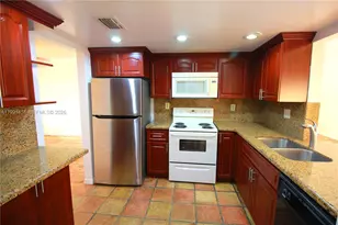 1221 SW 124th Ct, Miami, FL 33184 - Photo 9