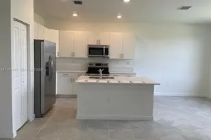 10013 SW 231st Ln, Miami, FL 33190 - Photo 5