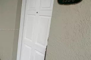 10090 NW 80th Ct, Hialeah Gardens, FL 33016 - Photo 49