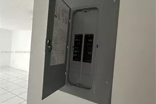 10090 NW 80th Ct, Hialeah Gardens, FL 33016 - Photo 35