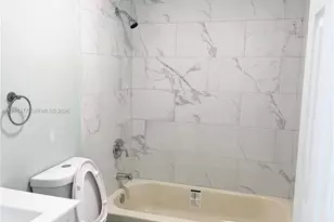 804 SW 73rd Ave, North Lauderdale, FL 33068 - Photo 33