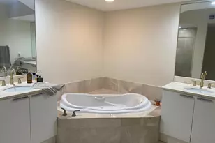 15051 Royal Oaks Ln, North Miami, FL 33181 - Photo 5