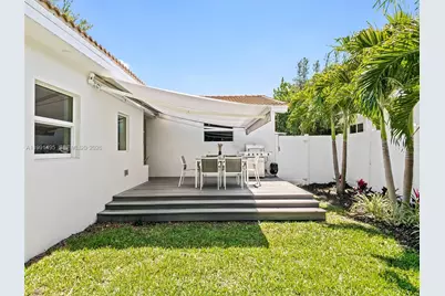 1203 Lincoln St, Hollywood, FL 33019 - Photo 27