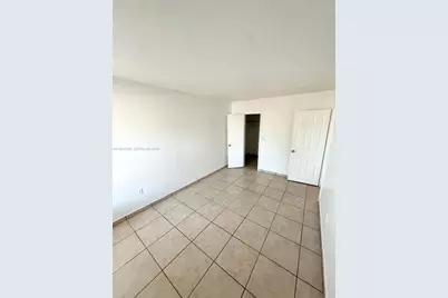 6850 W 14th Ct #A21, Hialeah, FL 33014 - Photo 5