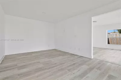 4157 SW 49th Ct, Dania Beach, FL 33314 - Photo 9